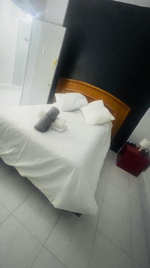 Hostal Letys Place Emilio Kota Meksiko Bagian luar foto